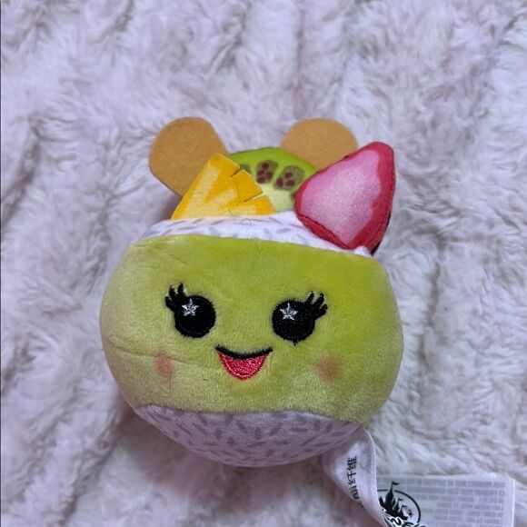 Disney Wishables Epcot International Flower & Garden Green Frushi - Picture 1 of 7